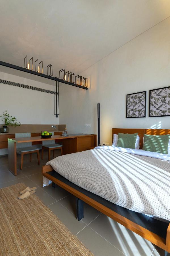 Life At Repose- Lake Villas Resort & Club Chor Warodra Exterior foto