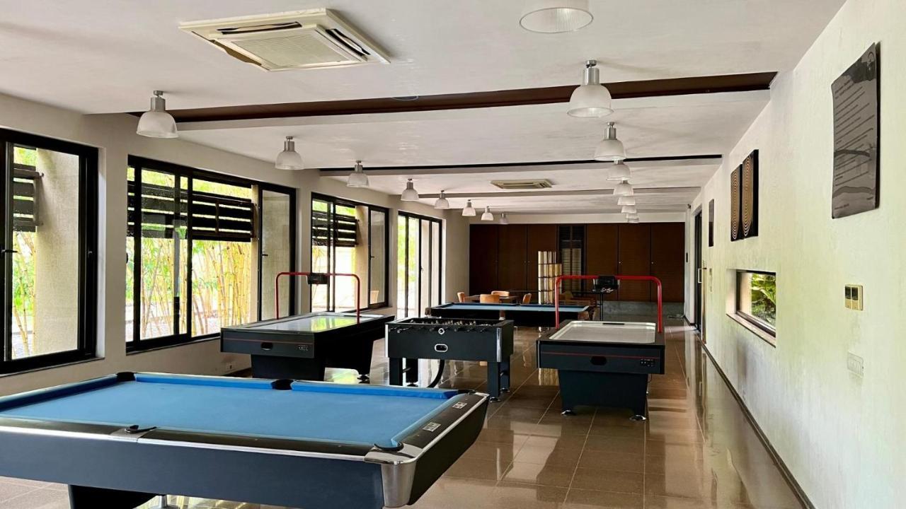 Life At Repose- Lake Villas Resort & Club Chor Warodra Exterior foto